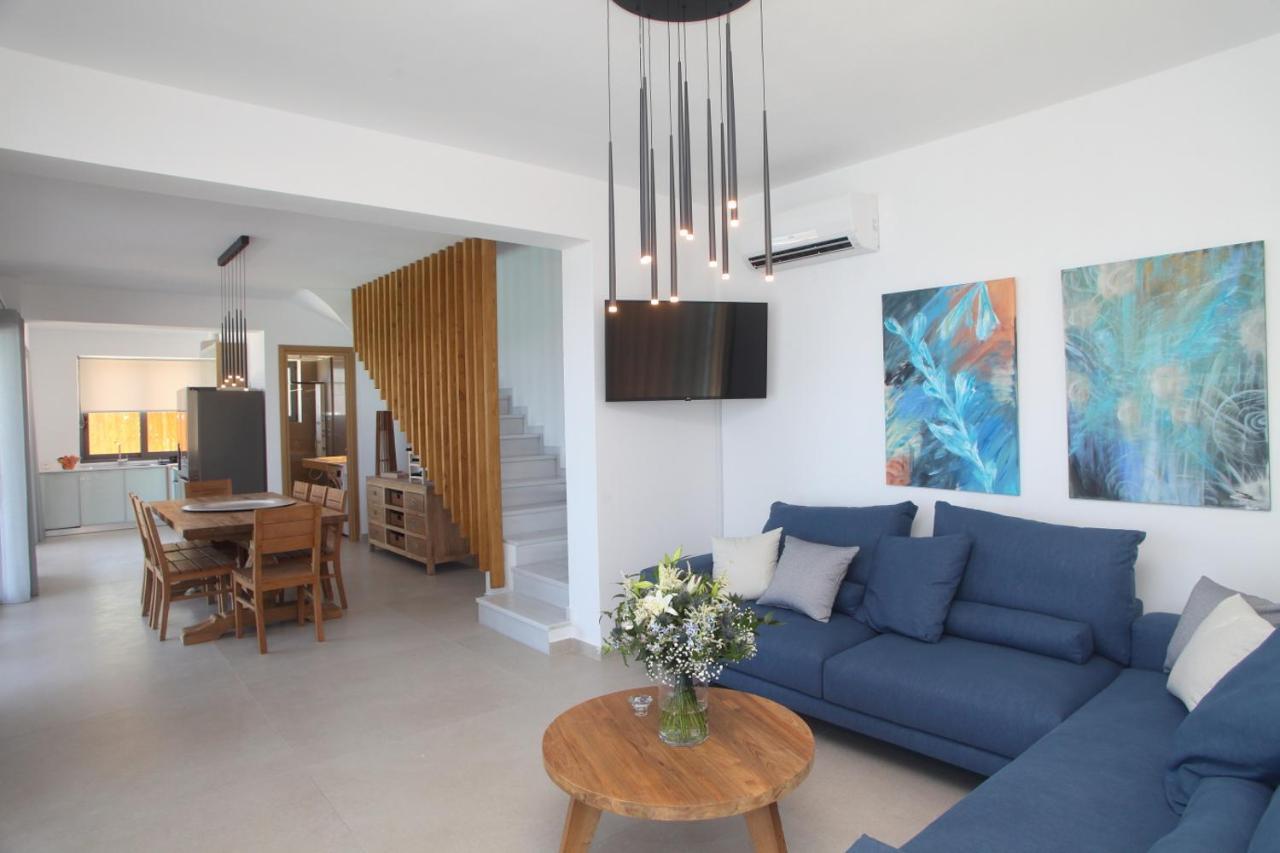 Capro - Milos Bay Villas Áyios Nikítas 외부 사진