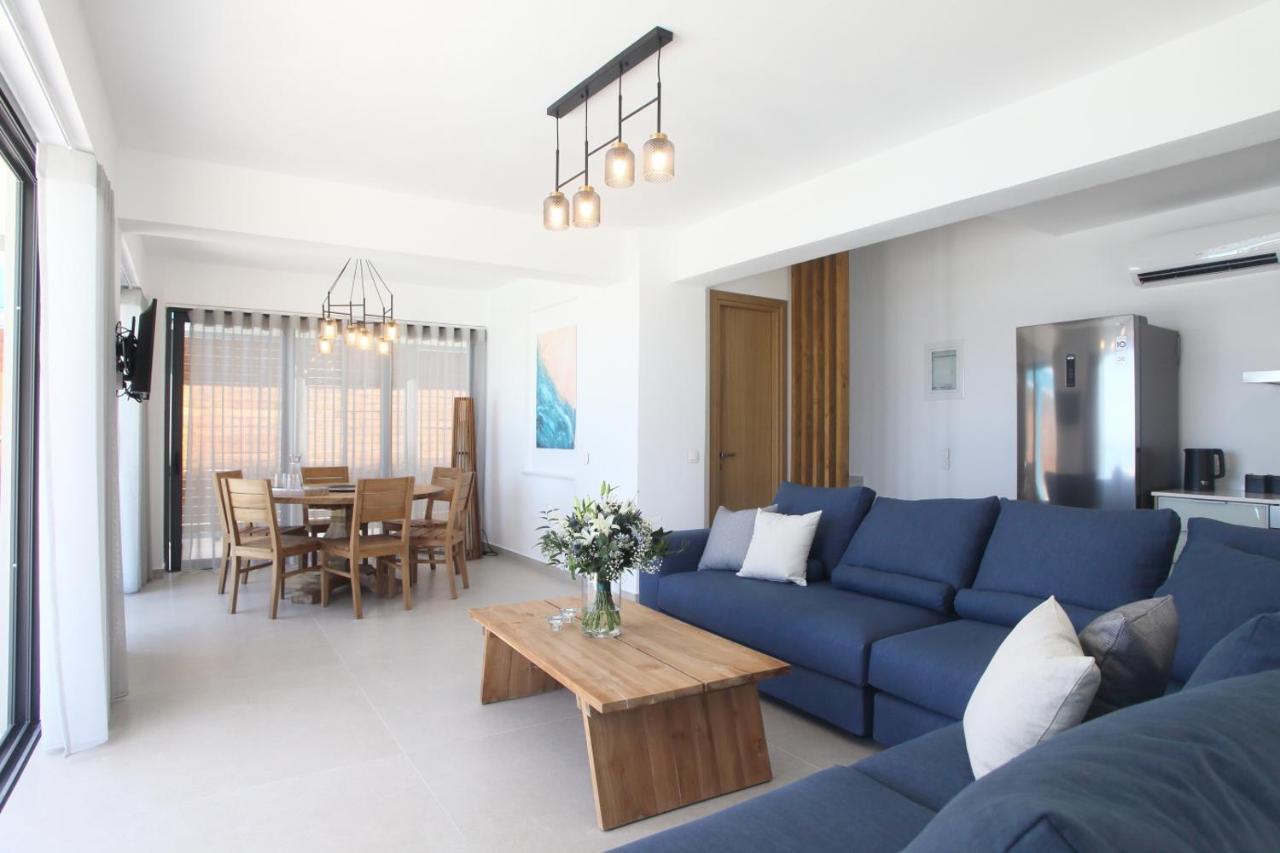 Capro - Milos Bay Villas Áyios Nikítas 외부 사진