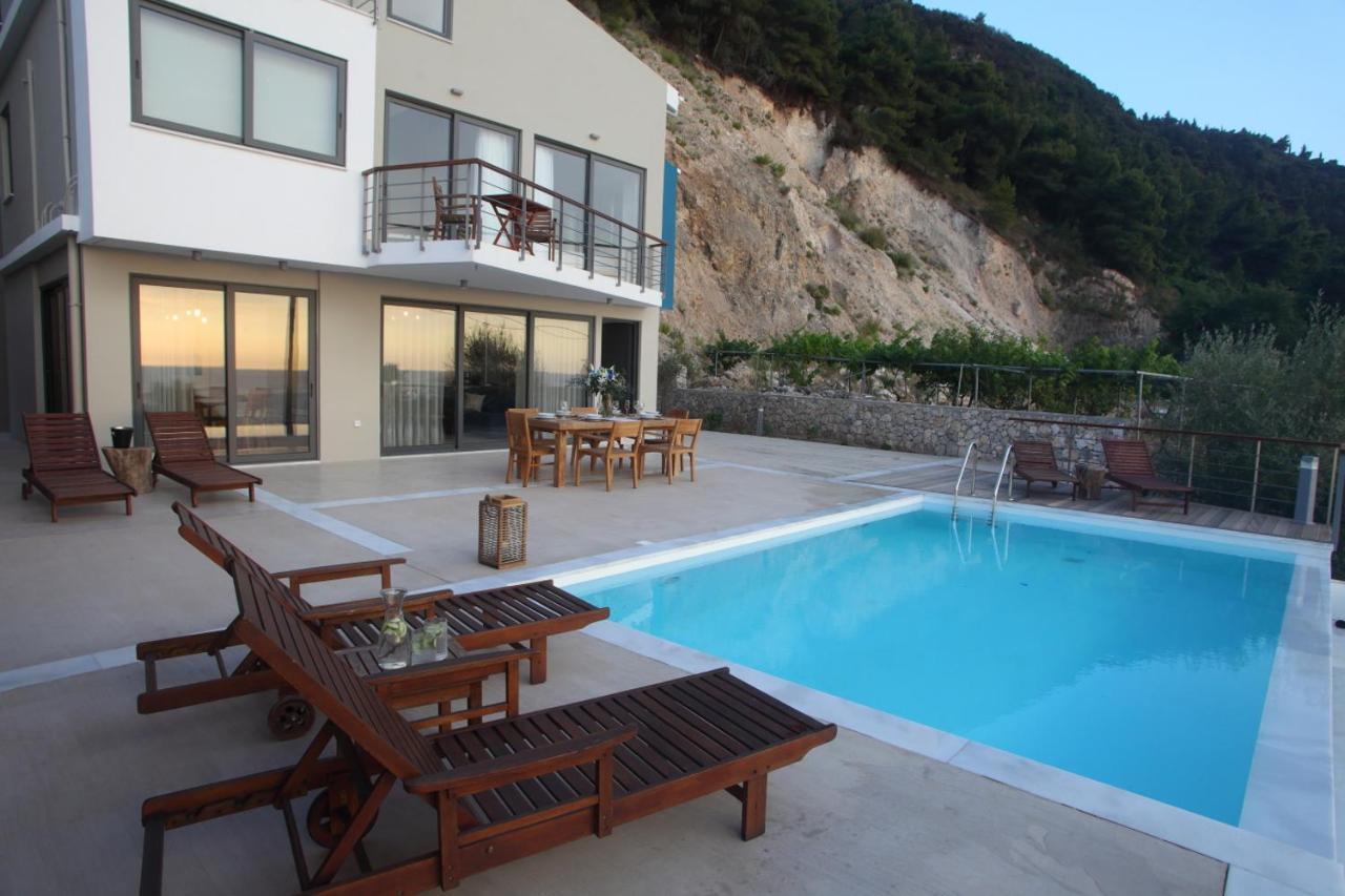Capro - Milos Bay Villas Áyios Nikítas 외부 사진