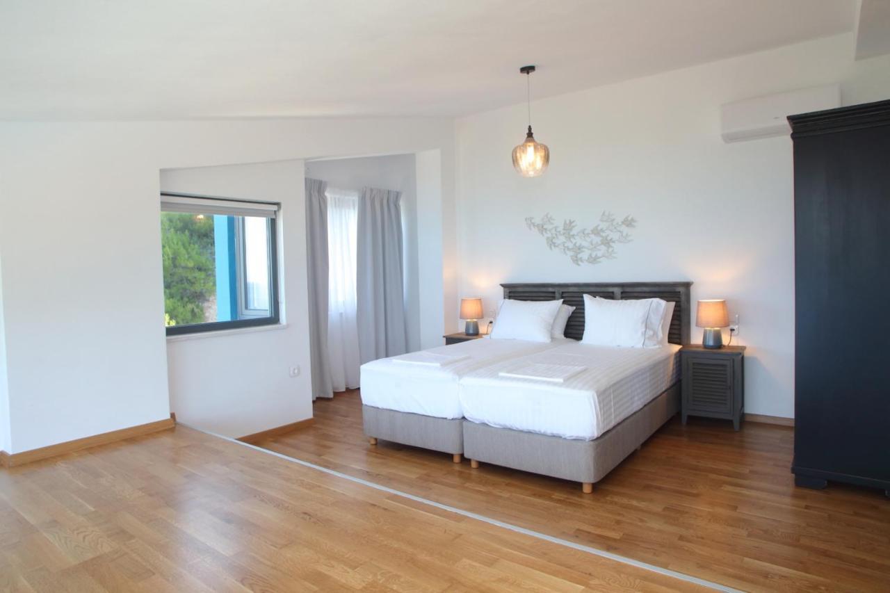 Capro - Milos Bay Villas Áyios Nikítas 외부 사진
