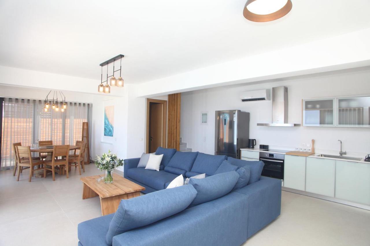 Capro - Milos Bay Villas Áyios Nikítas 외부 사진