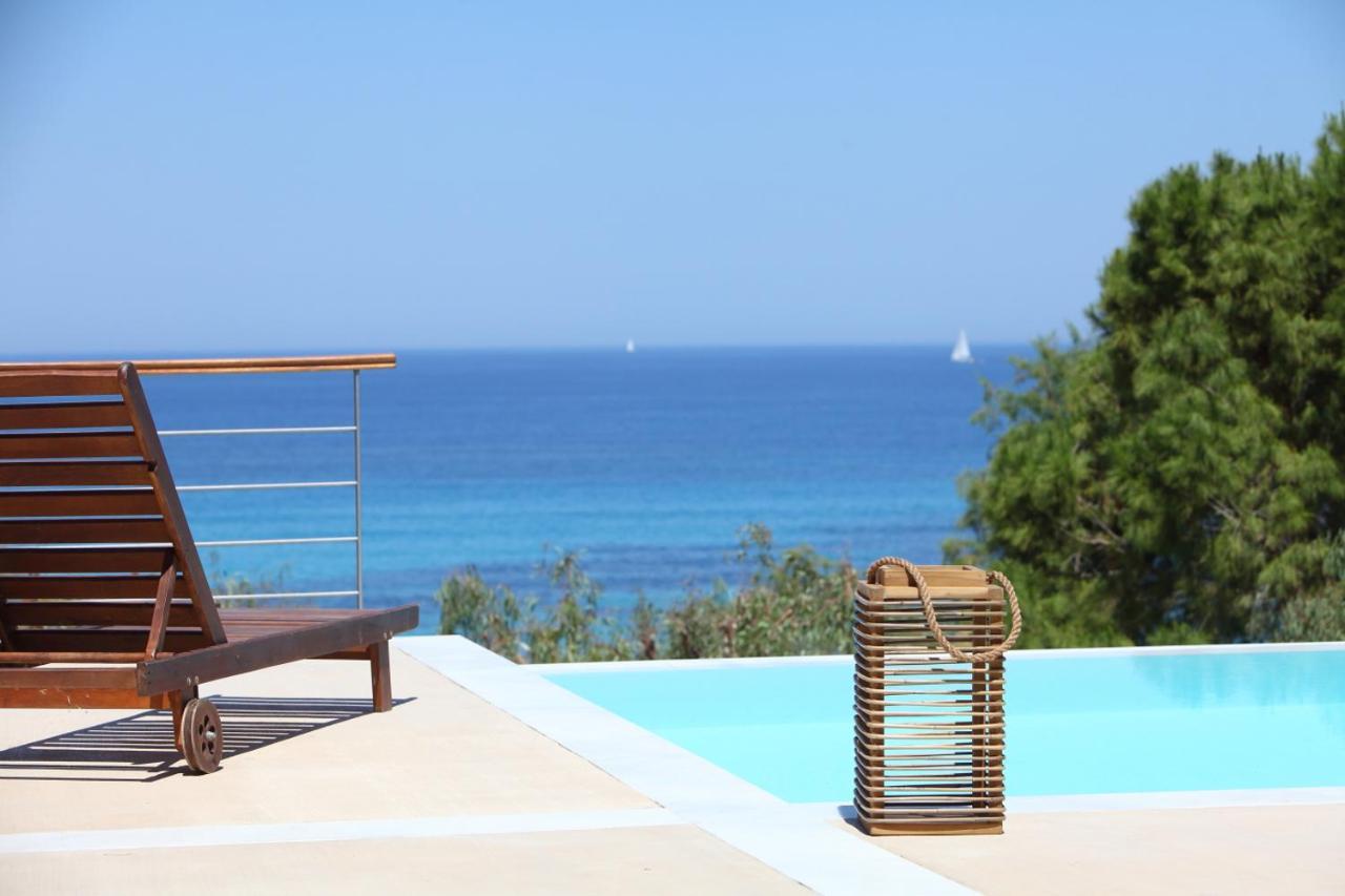 Capro - Milos Bay Villas Áyios Nikítas 외부 사진