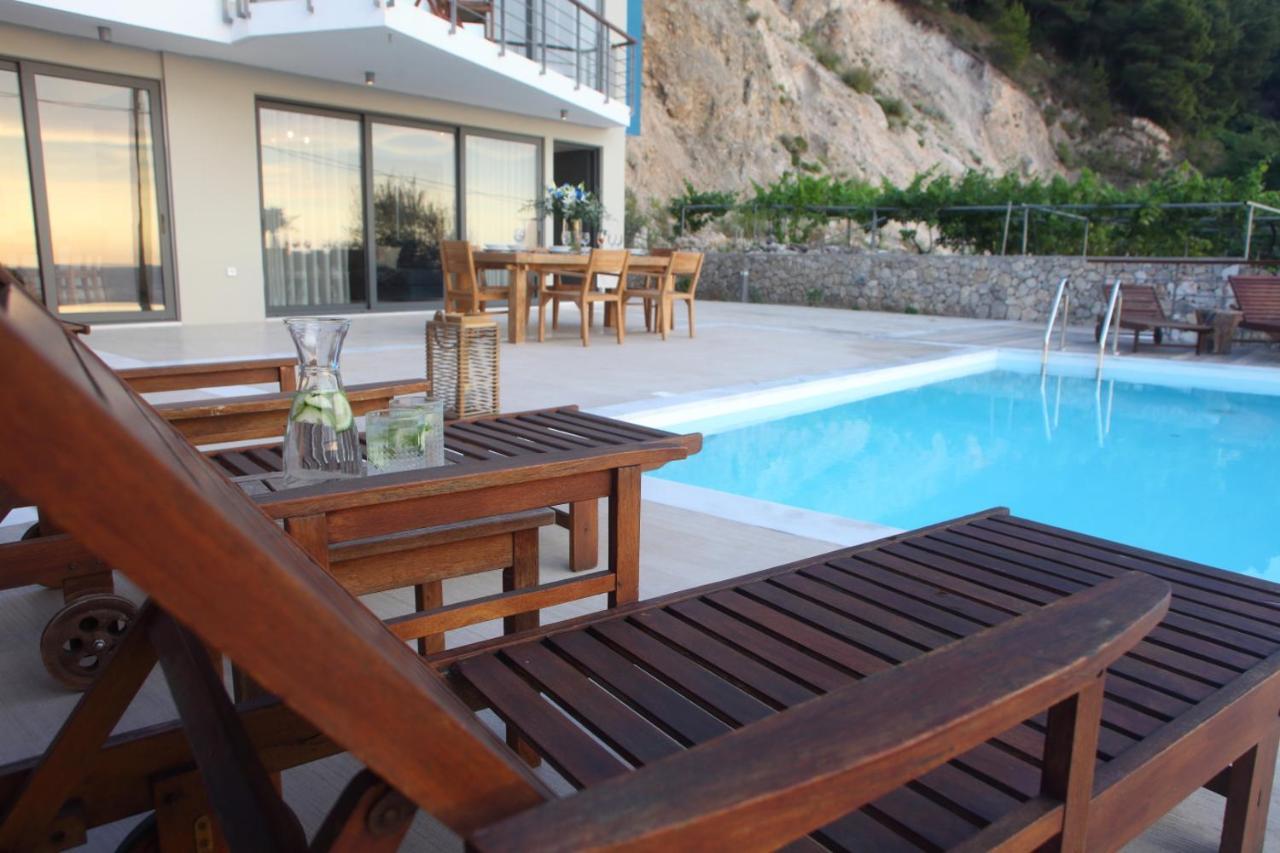 Capro - Milos Bay Villas Áyios Nikítas 외부 사진
