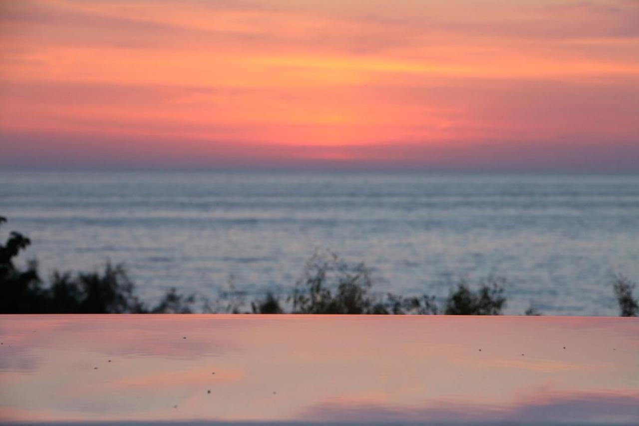 Capro - Milos Bay Villas Áyios Nikítas 외부 사진