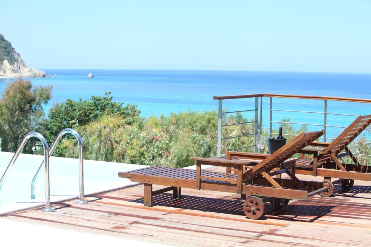 Capro - Milos Bay Villas Áyios Nikítas 외부 사진
