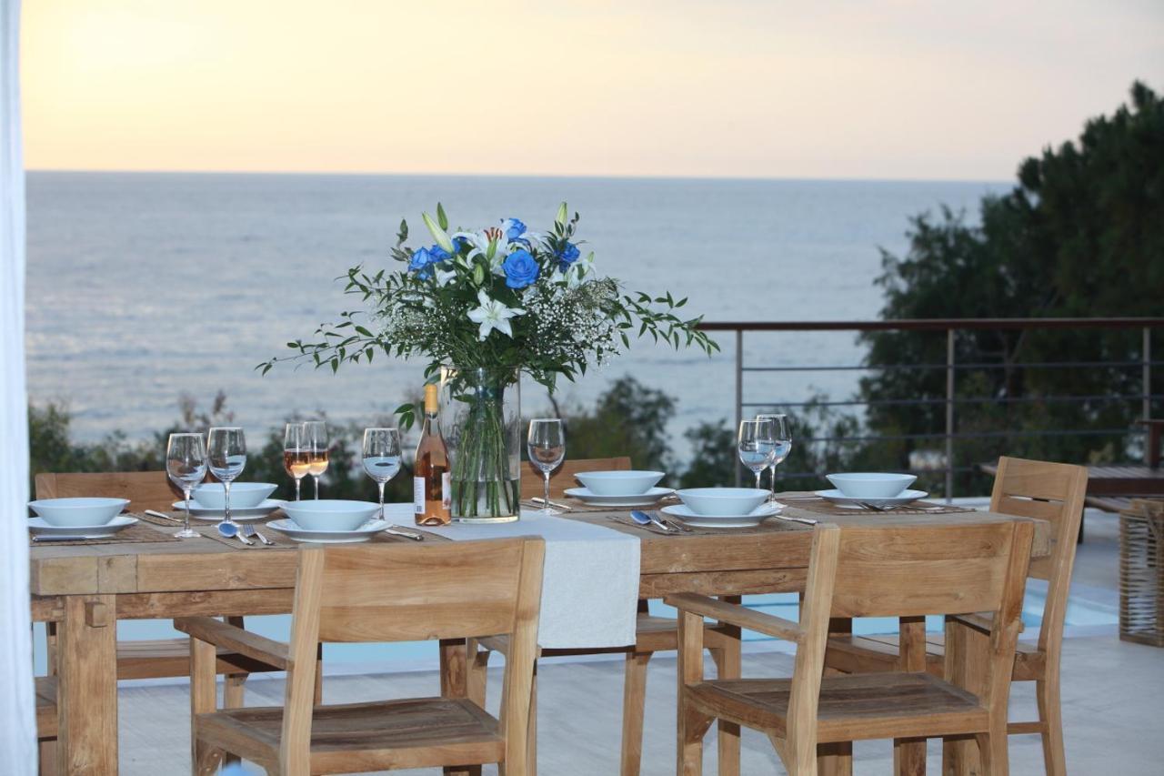 Capro - Milos Bay Villas Áyios Nikítas 외부 사진