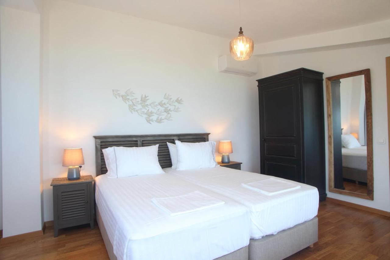 Capro - Milos Bay Villas Áyios Nikítas 외부 사진